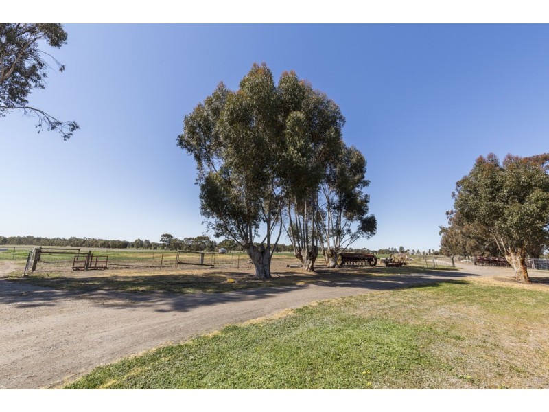 205 Heards Road, Riverside VIC 3401