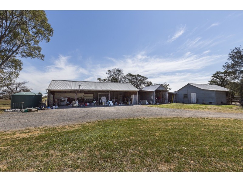 205 Heards Road, Riverside VIC 3401