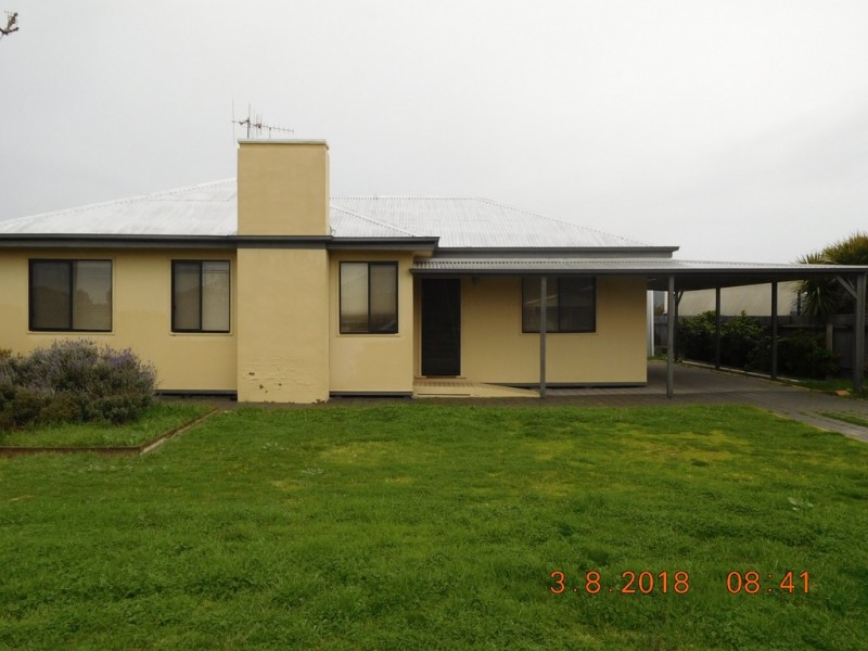 37 Rockley Street, Nhill VIC 3418