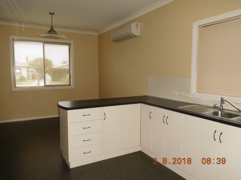 37 Rockley Street, Nhill VIC 3418