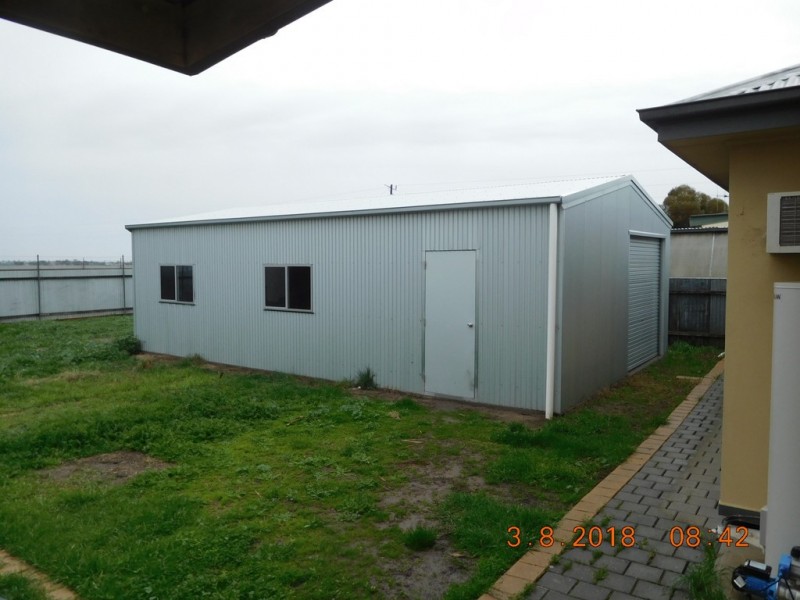 37 Rockley Street, Nhill VIC 3418