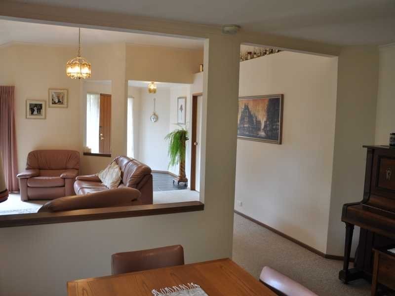 11 Golf Links Road, Ararat VIC 3377