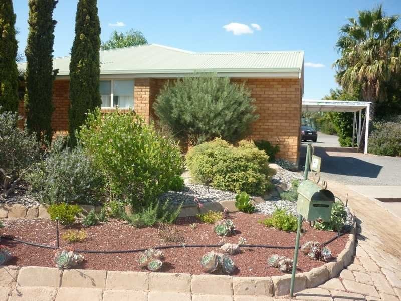 Hilltop Motel, Ouyen VIC 3490