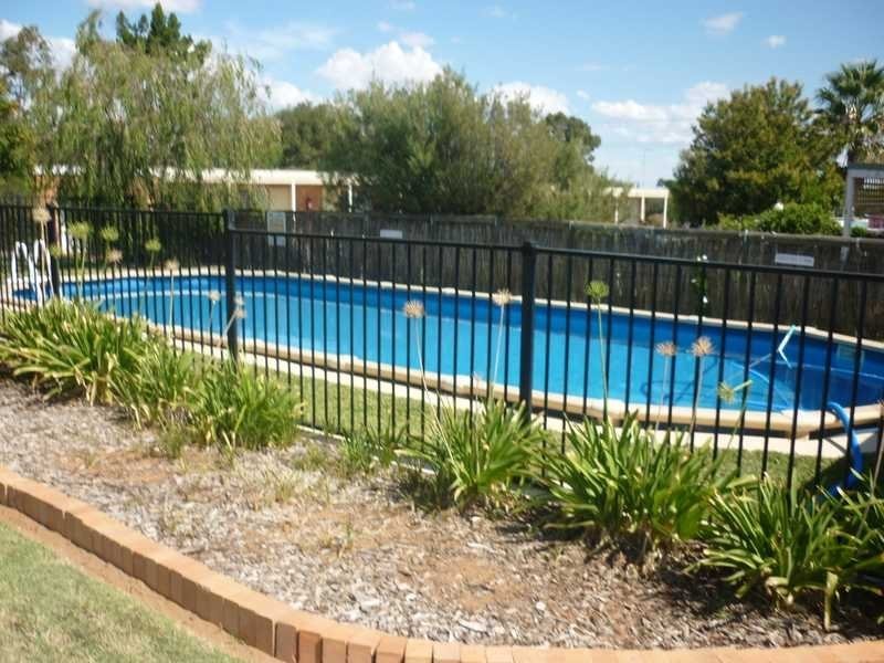 Hilltop Motel, Ouyen VIC 3490