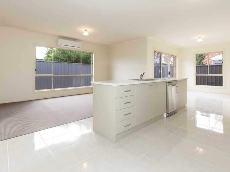 31 Laidlaw Street, Ararat VIC 3377