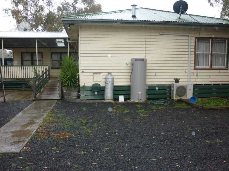 67 Edgars Road, Harrow VIC 3317