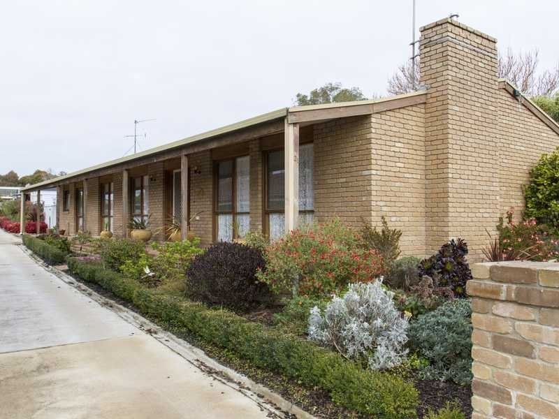 21 Henderson Street, Ararat VIC 3377