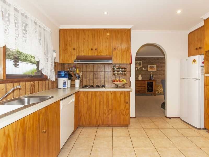 21 Henderson Street, Ararat VIC 3377