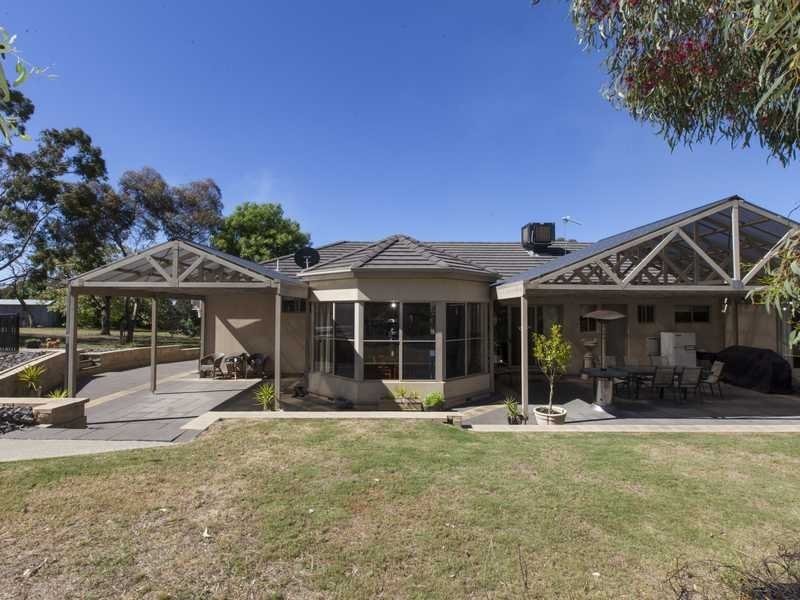 80 Brewster Road North, Ararat VIC 3377