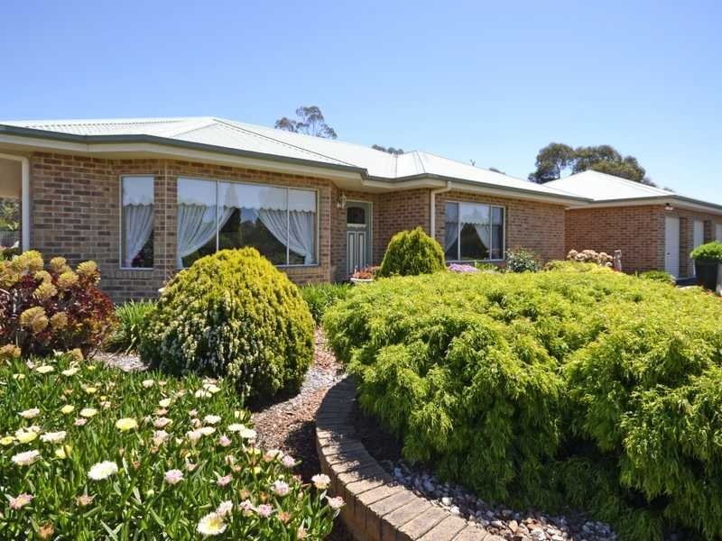 34 Creasey Court, Vectis VIC 3401