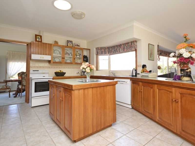 34 Creasey Court, Vectis VIC 3401