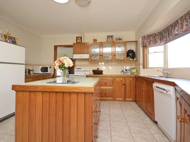 34 Creasey Court, Vectis VIC 3401