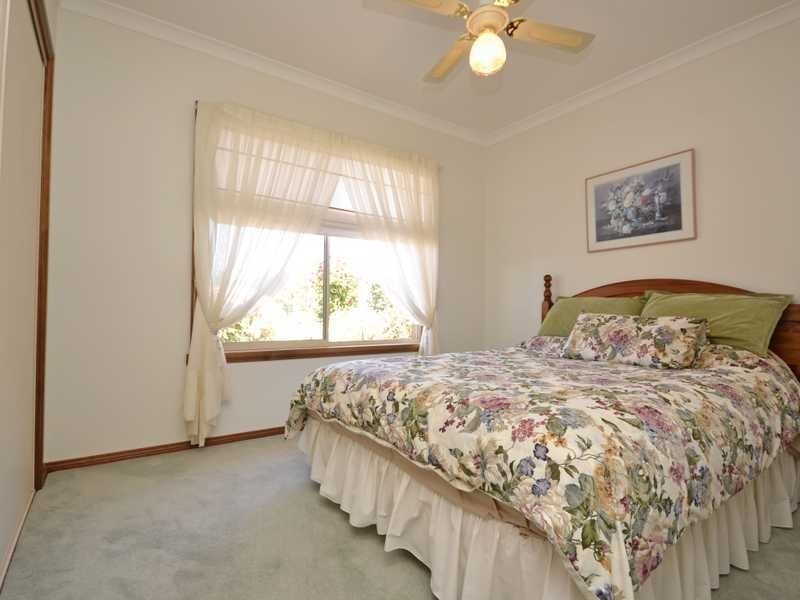 34 Creasey Court, Vectis VIC 3401