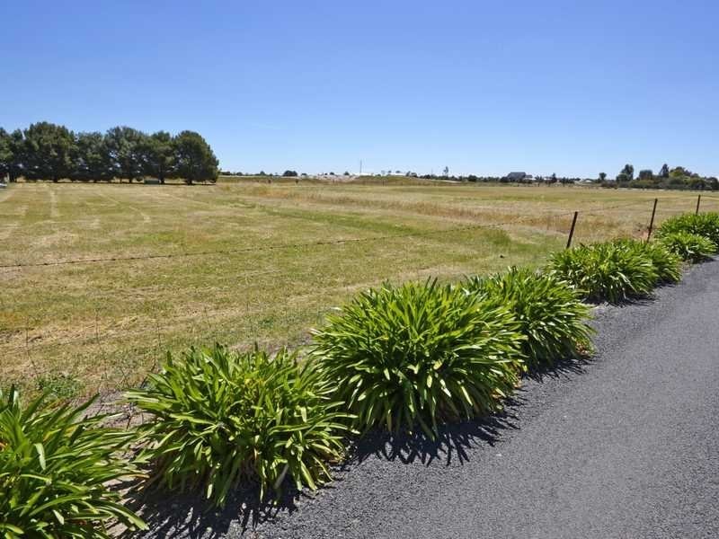 34 Creasey Court, Vectis VIC 3401