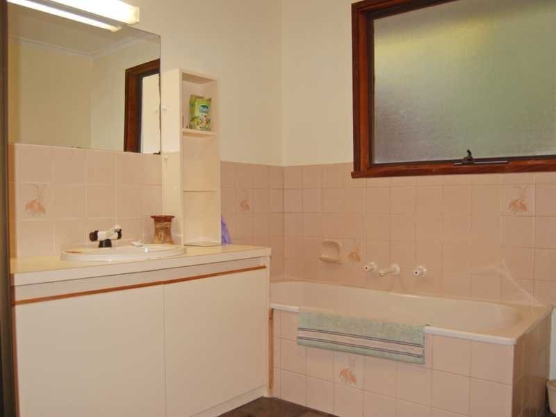 4-6 High Road, Halls Gap VIC 3381