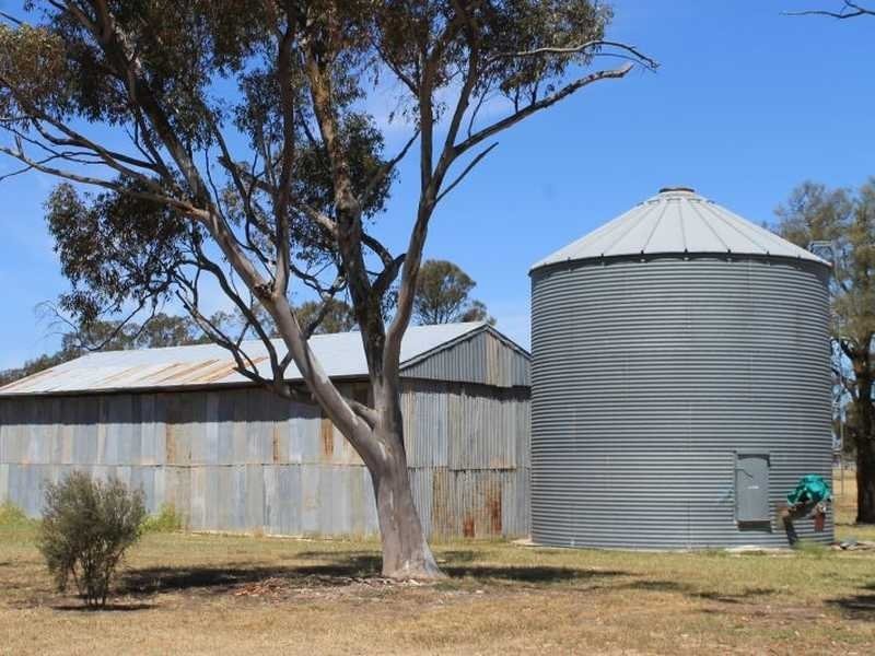 271 Perenna Road, Nhill VIC 3418