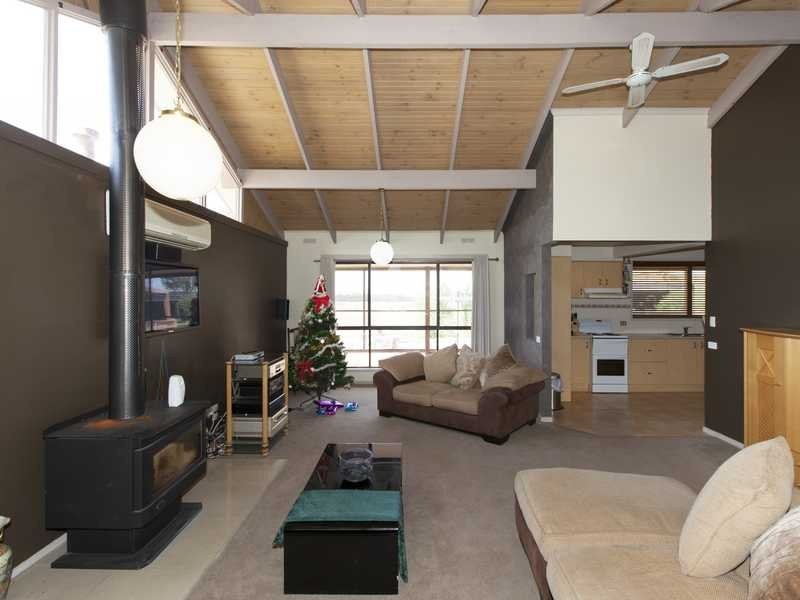 148 Kangaroo Point Road, Denicull Creek VIC 3377