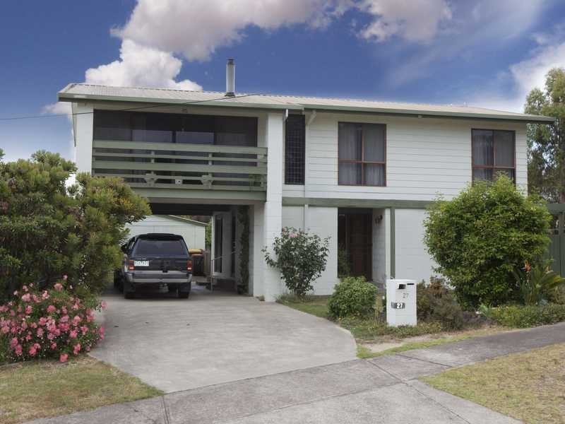 27 Henderson Street, Ararat VIC 3377