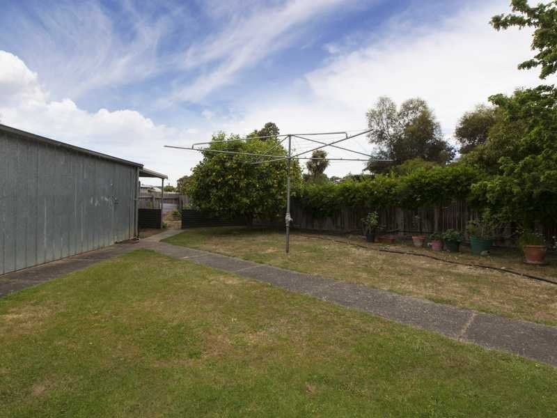 27 Henderson Street, Ararat VIC 3377