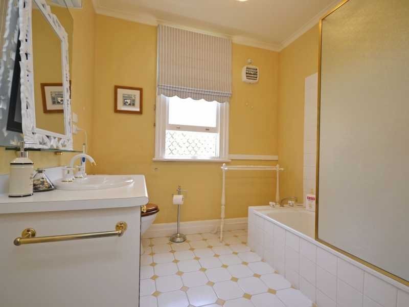 24 Plozzas Road, Haven VIC 3401