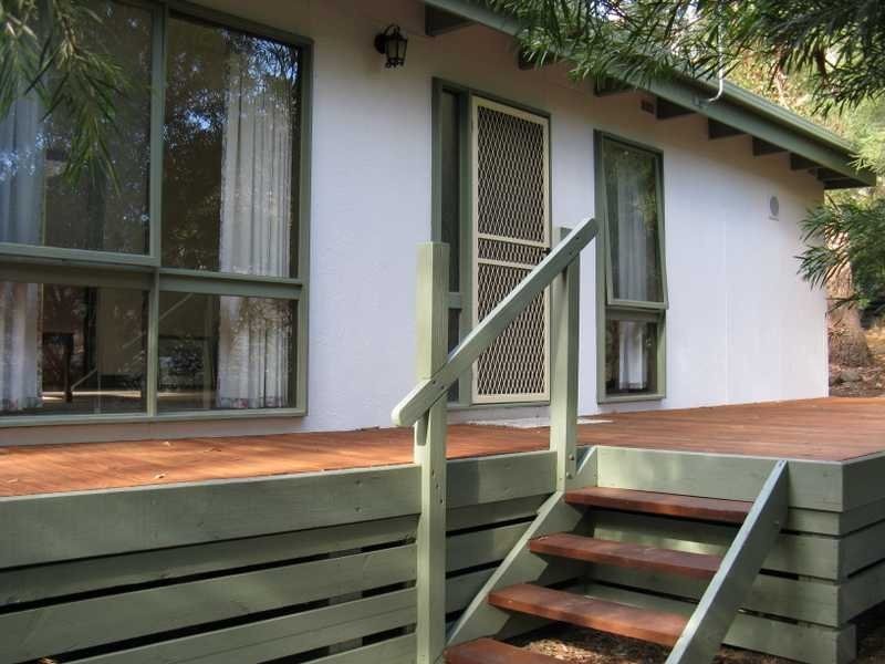 42 Royston Road, Halls Gap VIC 3381