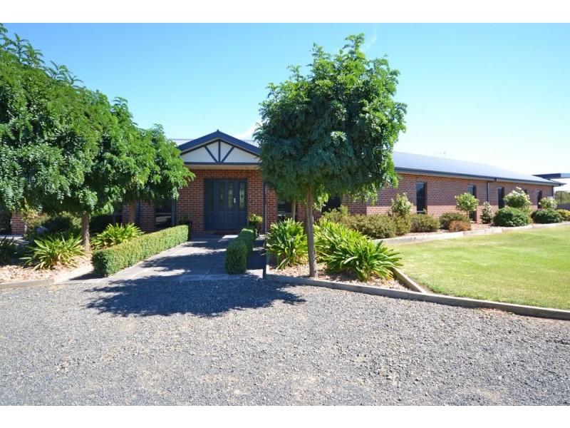 84 Kokoda Drive, Haven VIC 3401