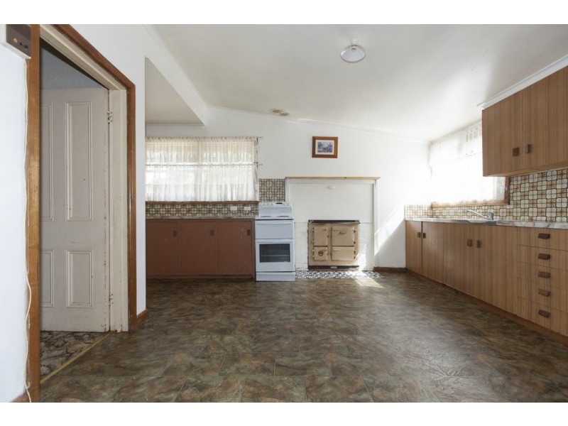 28 Banfield Street, Ararat VIC 3377