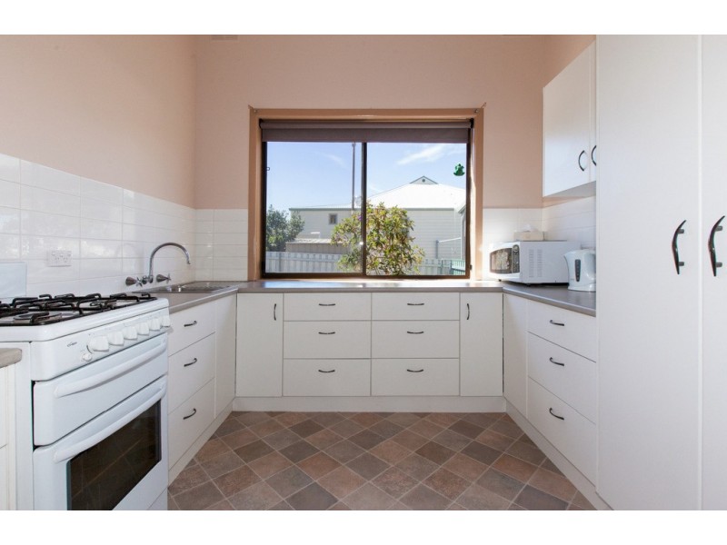 43 George Road, Ararat VIC 3377