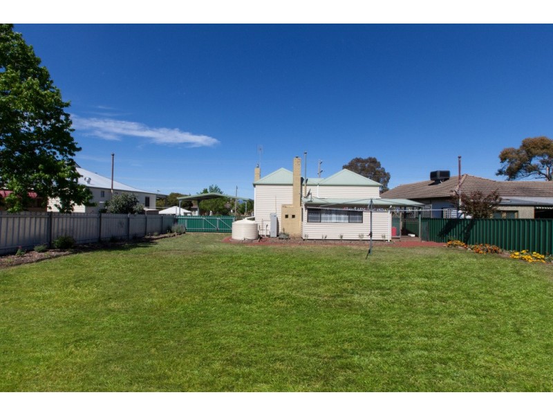 43 George Road, Ararat VIC 3377