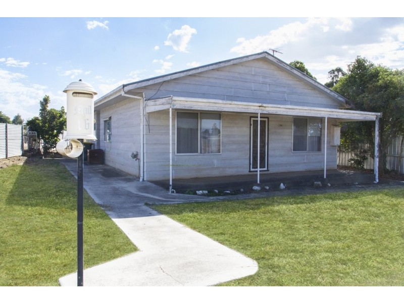 16 Elizabeth Street, Ararat VIC 3377