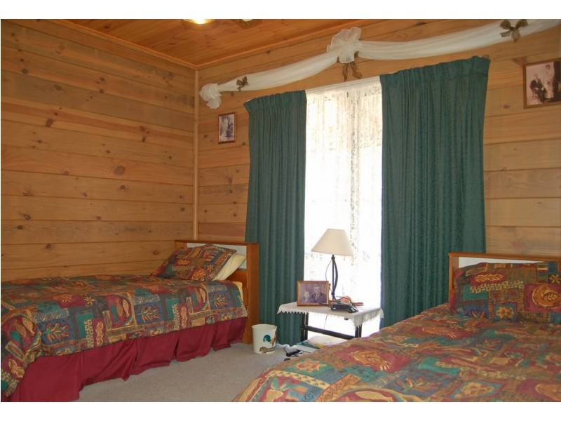 2-4 Luberta Street, Nhill VIC 3418