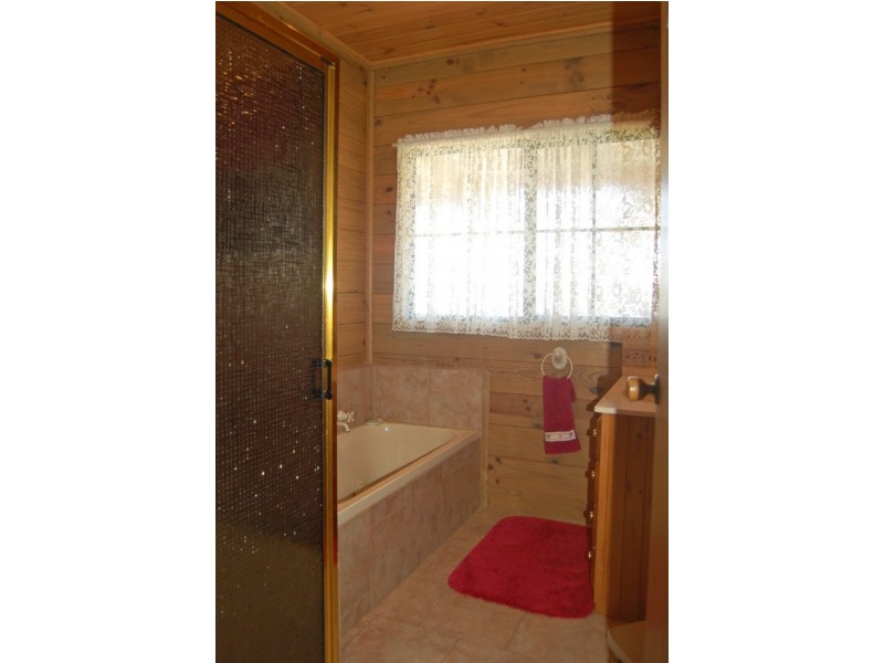 2-4 Luberta Street, Nhill VIC 3418