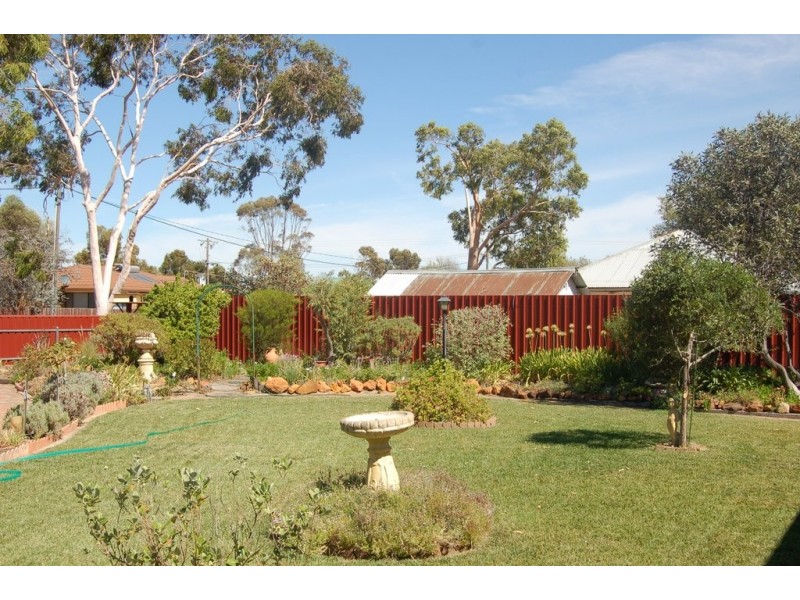 2-4 Luberta Street, Nhill VIC 3418