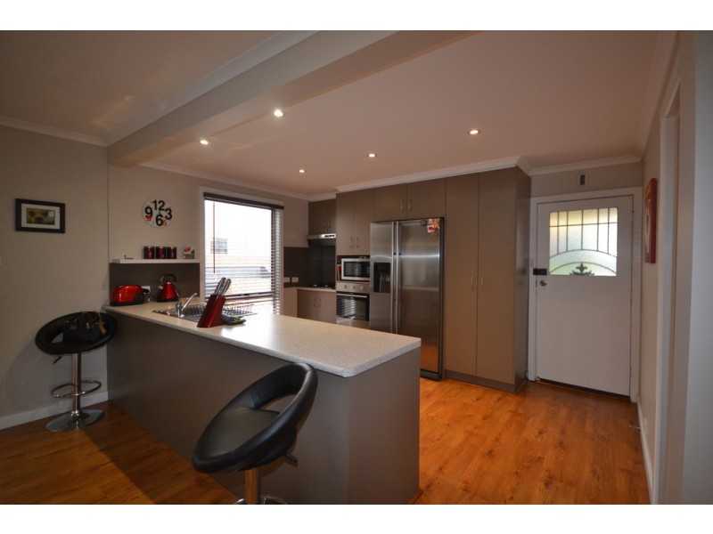 165 Nelson Street, Nhill VIC 3418