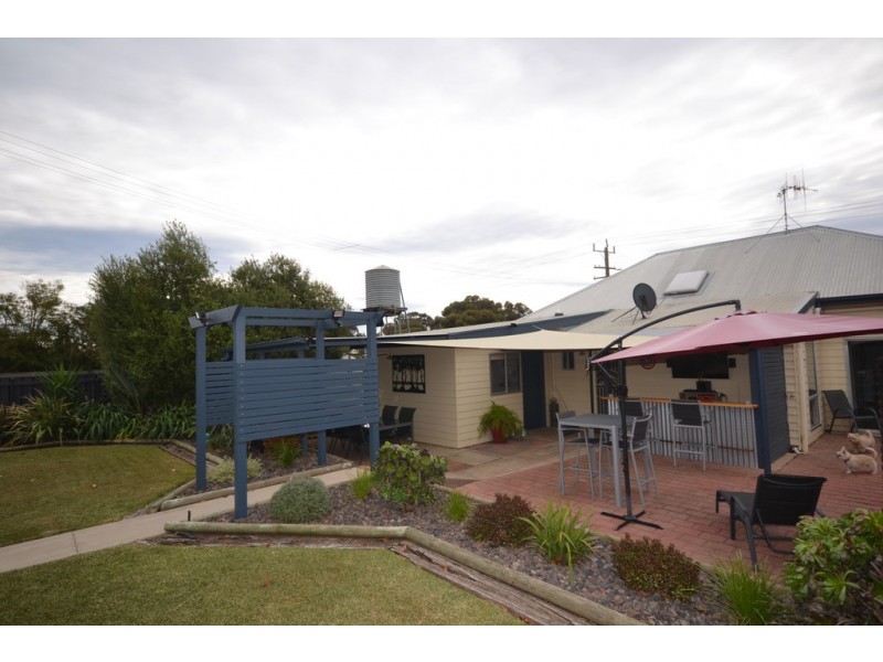 165 Nelson Street, Nhill VIC 3418