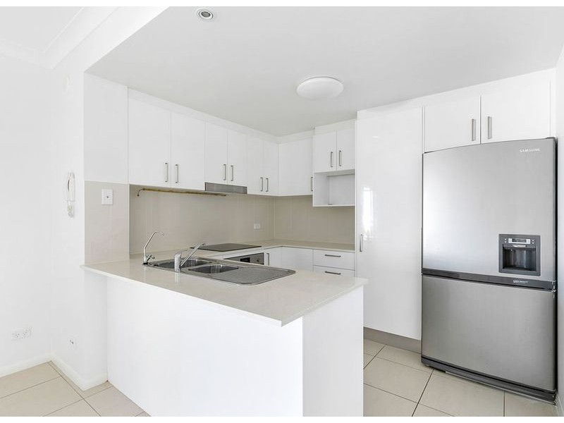 8/152 Mein Street, Scarborough QLD 4020