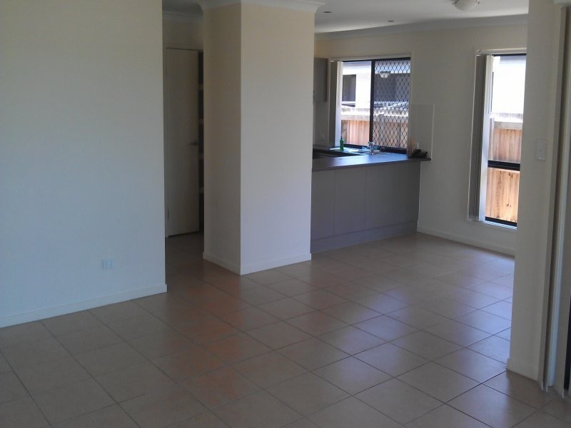17A Diane Parade, Kallangur QLD 4503