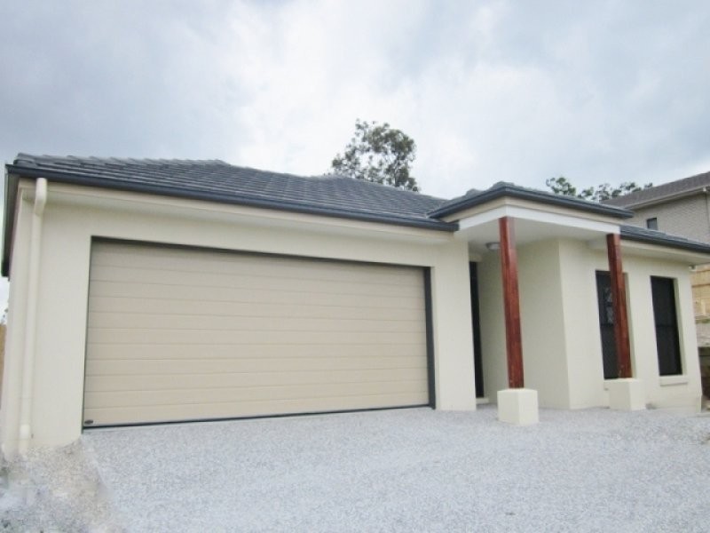 30 Lakeview Place, Springfield Lakes QLD 4300