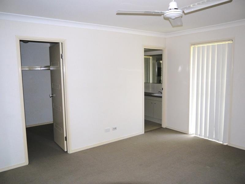 2 Greenway Place, Deception Bay QLD 4508