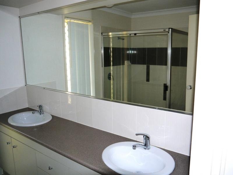 2 Greenway Place, Deception Bay QLD 4508