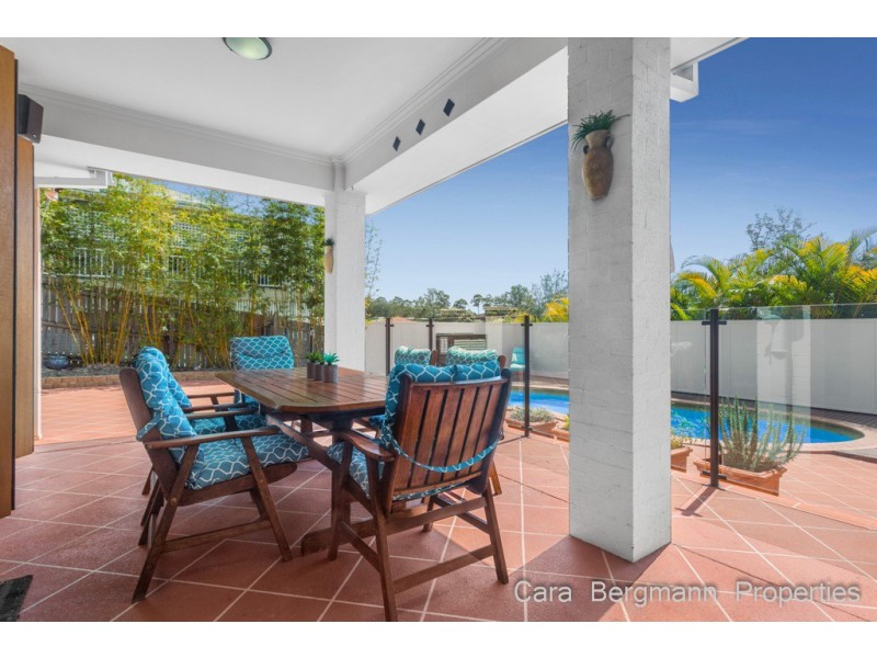 8 Dellwood Court, Ferny Hills QLD 4055