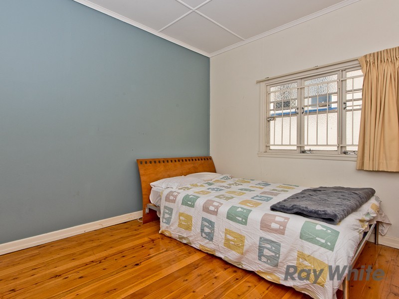 31 Rowell Street, Zillmere QLD 4034