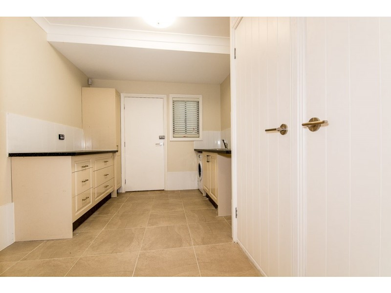 30 Fosbery Street, Windsor QLD 4030