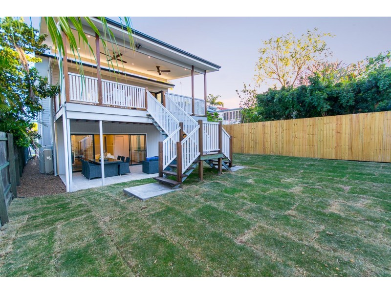 30 Fosbery Street, Windsor QLD 4030