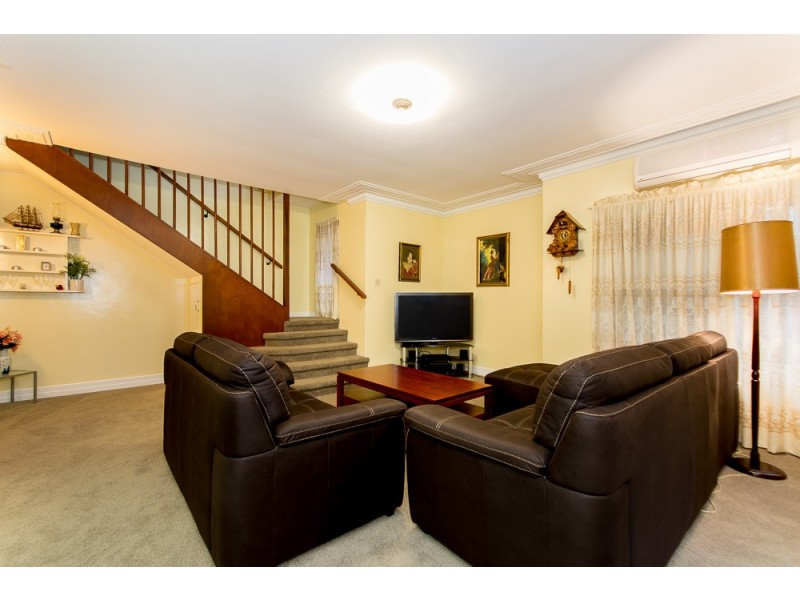 63 Nash Street, Sandgate QLD 4017