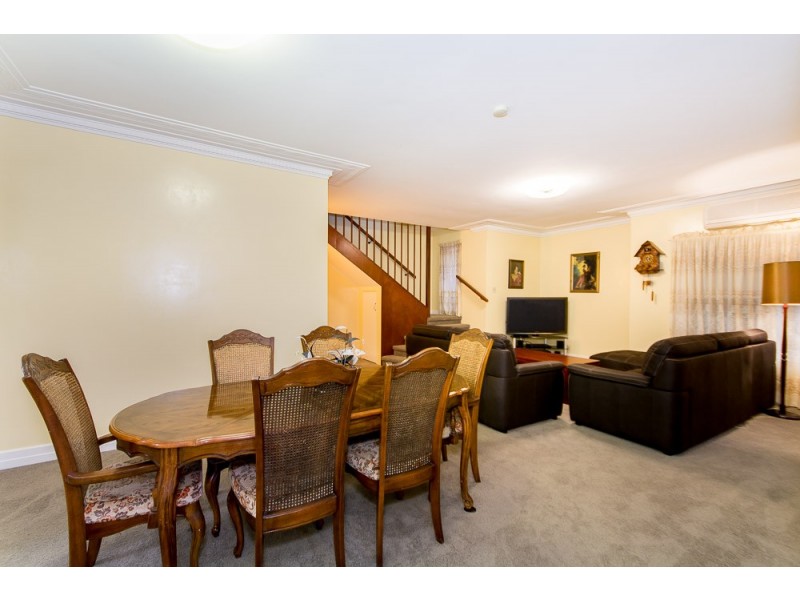 63 Nash Street, Sandgate QLD 4017