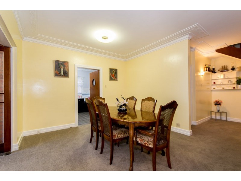 63 Nash Street, Sandgate QLD 4017