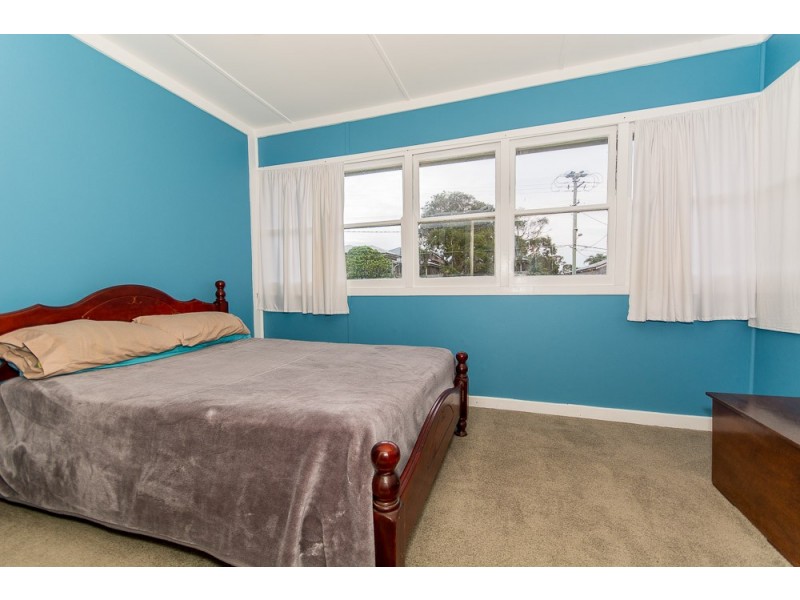 63 Nash Street, Sandgate QLD 4017