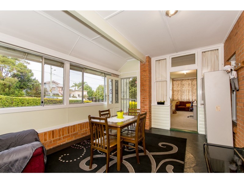 63 Nash Street, Sandgate QLD 4017