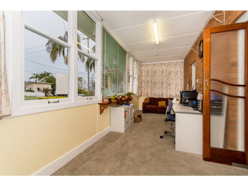63 Nash Street, Sandgate QLD 4017